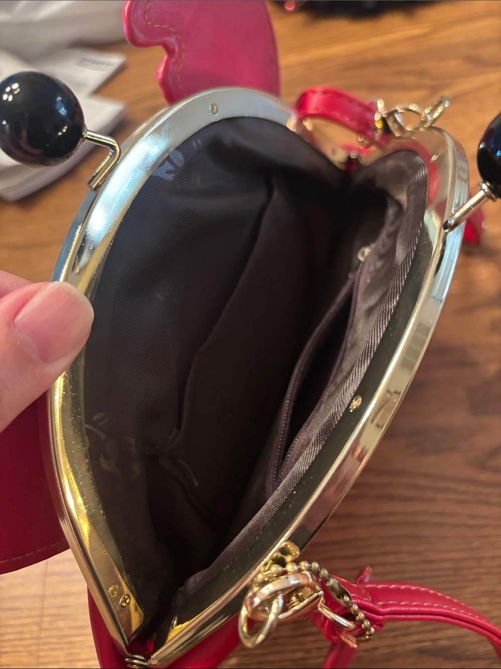 Red crab crossbody purse like new! - Picture 2 of 3